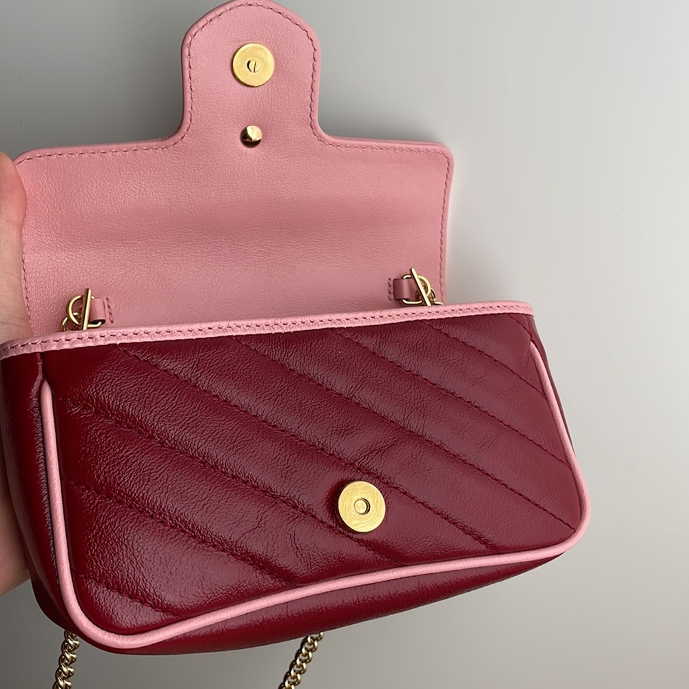 ♥️SOLD♥️AUTHENTIC GUCCI
Red & Pink Super Mini Matelassé GG Marmont Bag - Picture 12 of 17